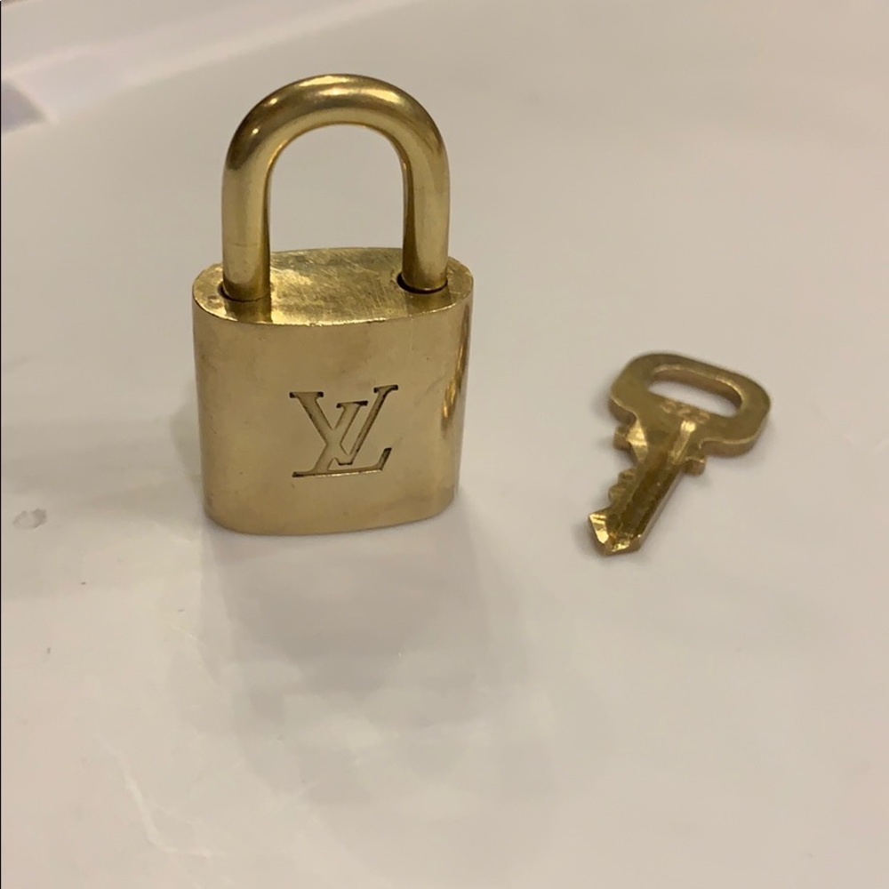 Louis Vuitton Padlock 🔐 With Key #323